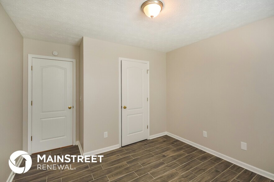 Building Photo - 5080 Towne Park Dr