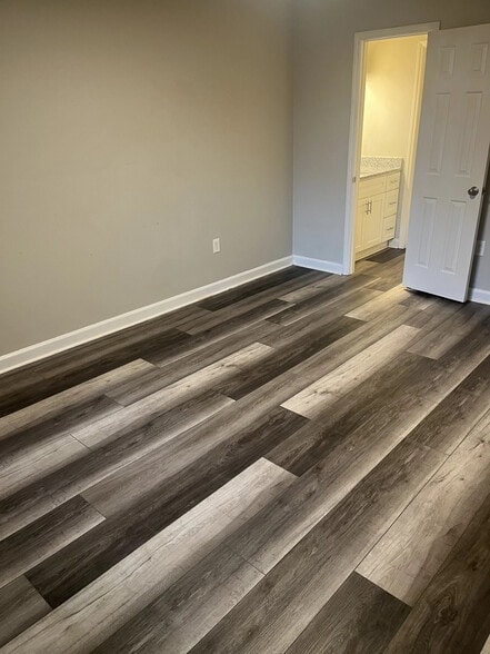 Building Photo - 581 Starlight Dr