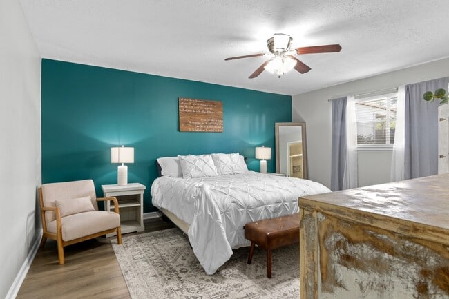 Building Photo - 13910 Ella Lee Ln