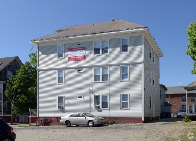 Building Photo - 289 Friendship St