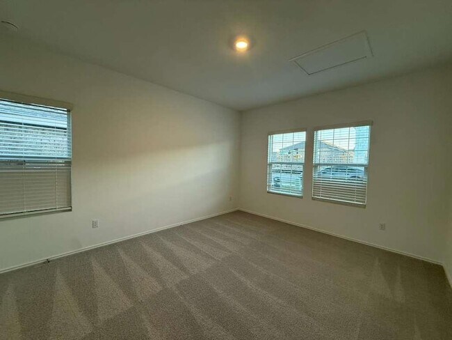 Building Photo - 18022 Lark Sparrow Dr