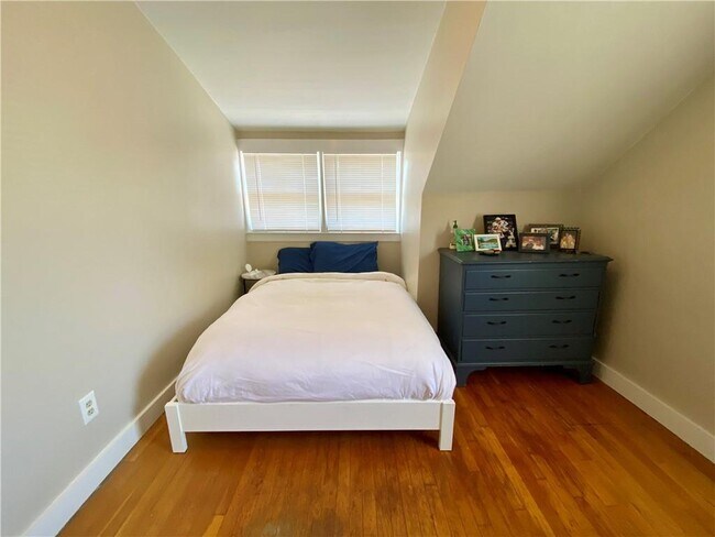 Building Photo - 30 Gould St