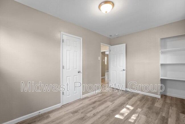 Building Photo - 23 Juno Dr