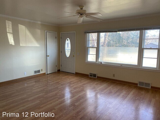 Building Photo - 4 br, 2 bath House - 14 Midvale Blvd