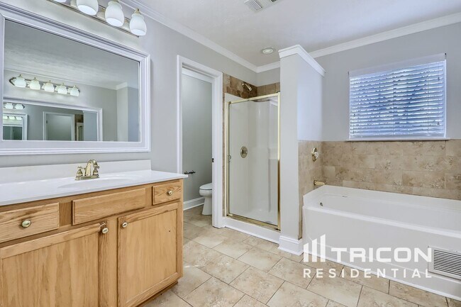 Building Photo - 516 Gables Ct