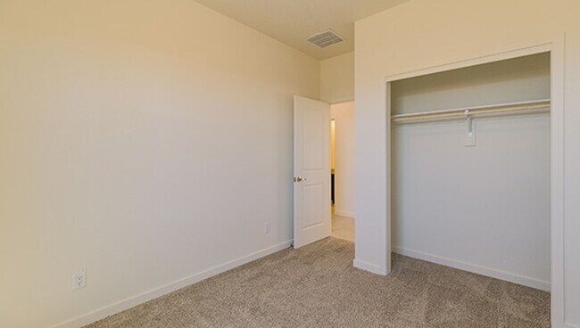 Building Photo - New Home In Santa Fe  !!!!!