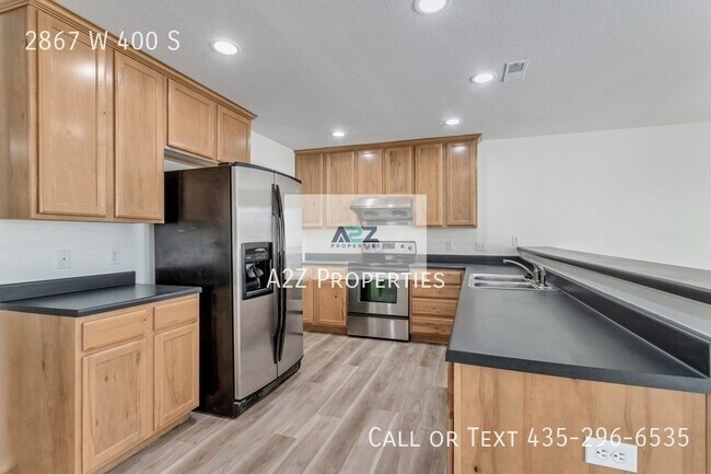 Building Photo - 2867 W 400 S