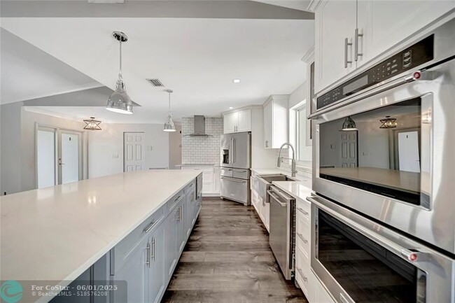 Building Photo - 6401 Crossbow Ct