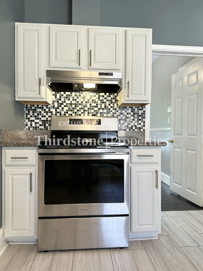 Building Photo - 1439 Dancy St