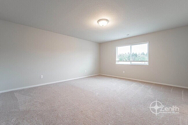 Building Photo - 2608 S White Salmon Dr