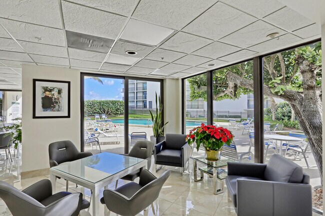 Building Photo - 5420 N Ocean Dr