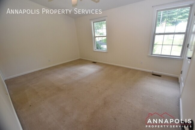 Building Photo - 1291 Circle Dr