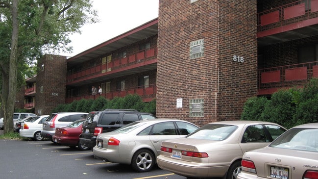 Primary Photo - 820 Noyes St