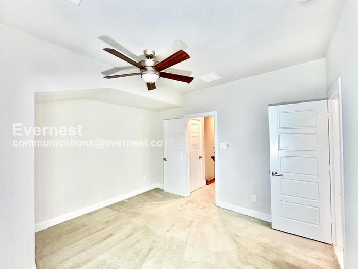 Building Photo - 4227 Boyer Pl