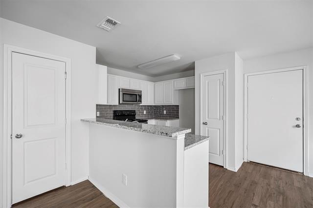 Building Photo - 507 W Walker St