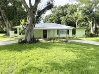 Building Photo - 515 SW South Carolina Dr