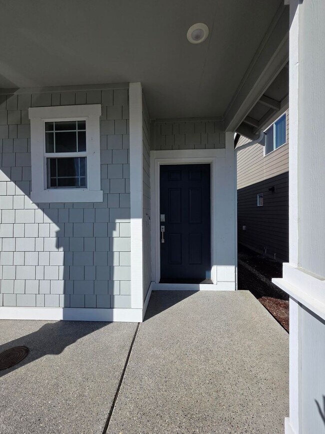 Building Photo - 4 Bedroom Home in Soundview Estates!