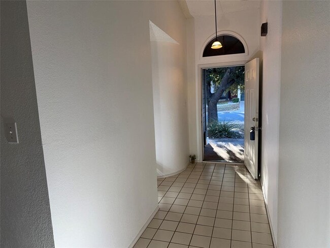 Building Photo - 1321 Piney Creek Ln