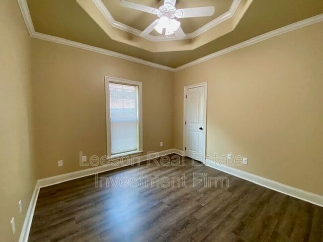 Building Photo - 632 Bitter Pecan Dr