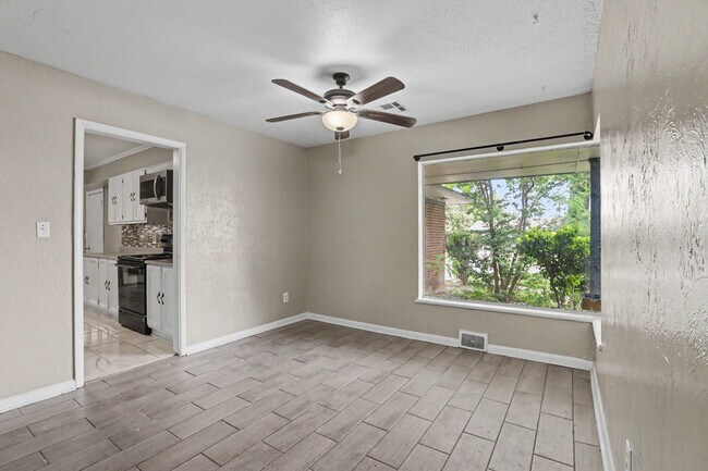 Building Photo - 2236 SW 59th Pl