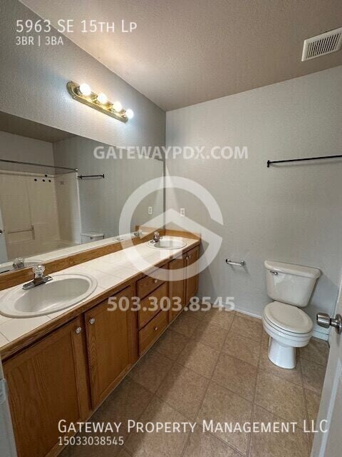 Building Photo - 5963 SE 15th Loop