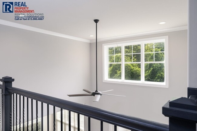Building Photo - 3527 Pershing Dr