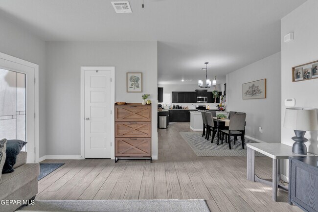 Building Photo - 11352 Hidalgo Dr