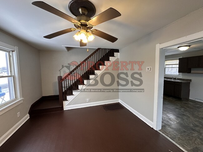 Building Photo - 1225 Lyons St