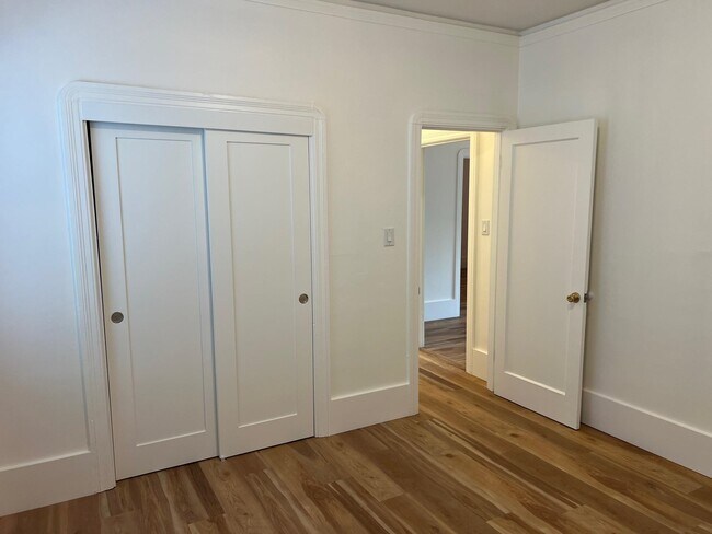 Building Photo - 708 N L St