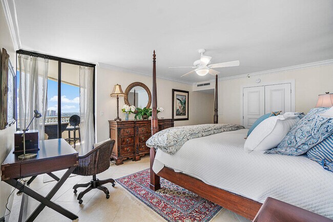Building Photo - 5080 N Ocean Dr