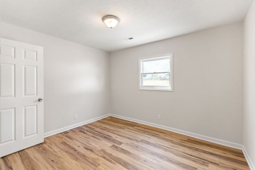 Building Photo - 152 Hamilton Cir