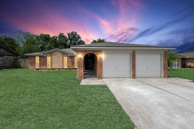 Building Photo - 10707 Shannon Hills Dr