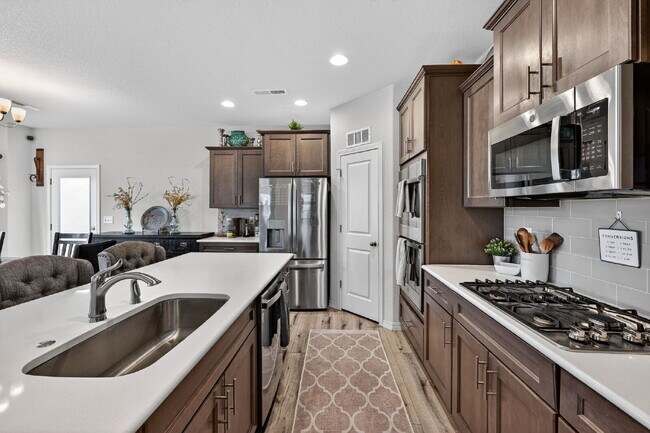Building Photo - "Spacious 4-Bed Sanctuary with 3.5 Baths in Fountain, CO – Your Perfect Home Awaits!"