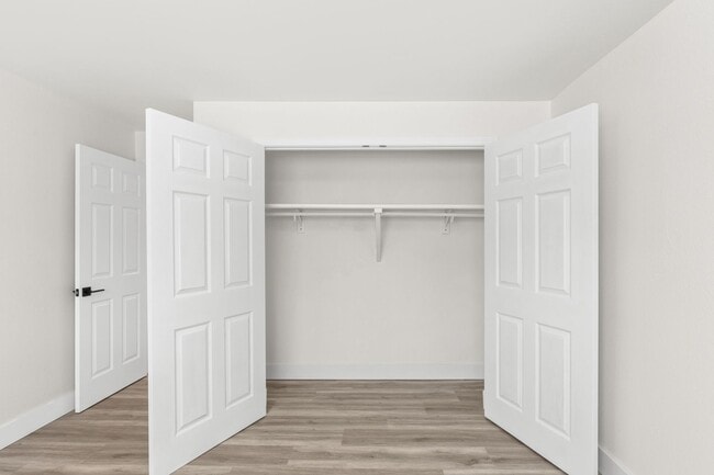 Building Photo - Tower Grove East - Updated 1 Bedroom