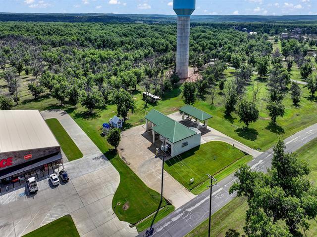 Building Photo - 8511 Westover Ct