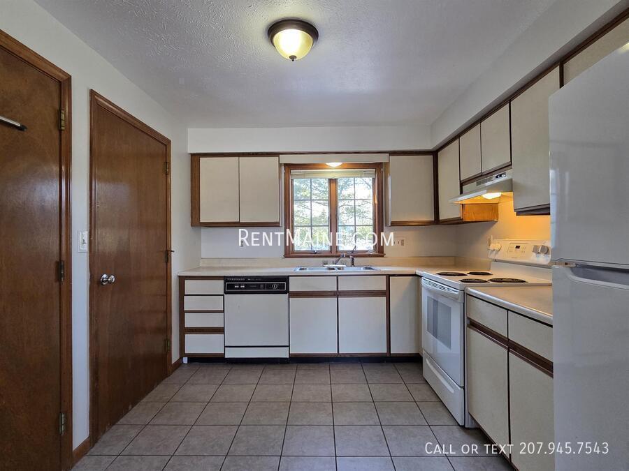 Building Photo - 7 Hartley St