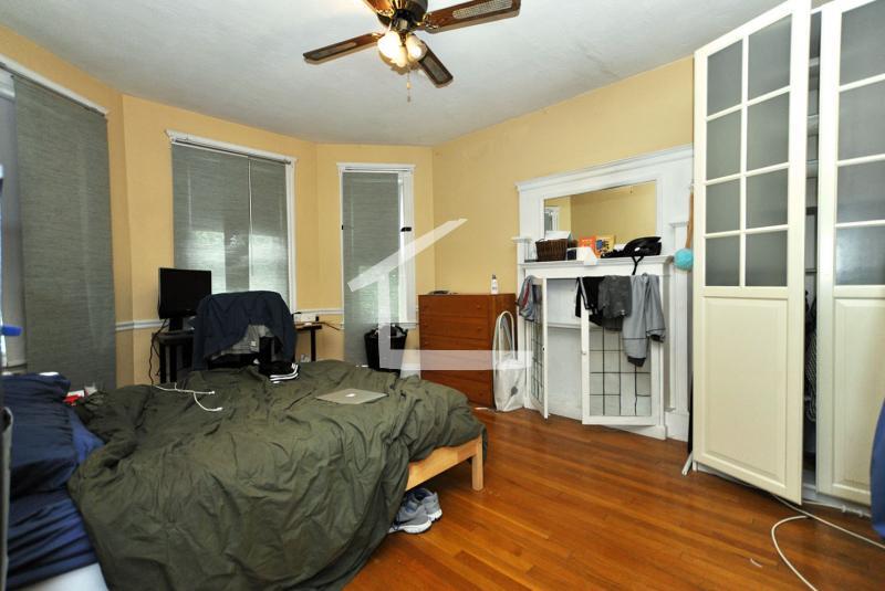 Building Photo - 59 Leicester St