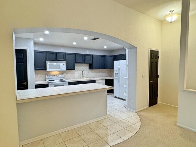 Building Photo - 4271 S Blackhawk Cir