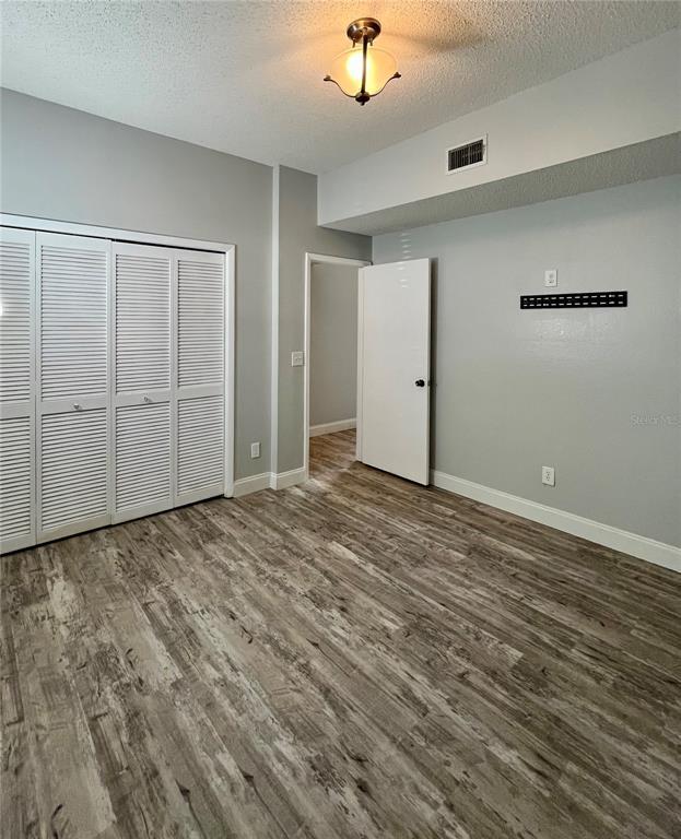 Building Photo - 9318 Heritage Oak Ct