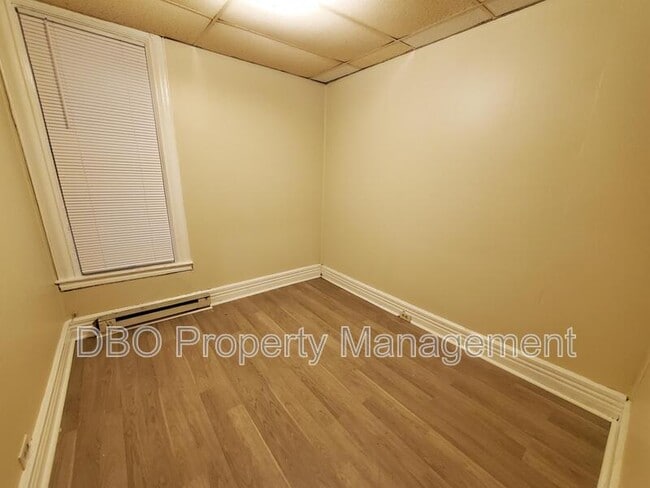 Building Photo - 157 6th Ave