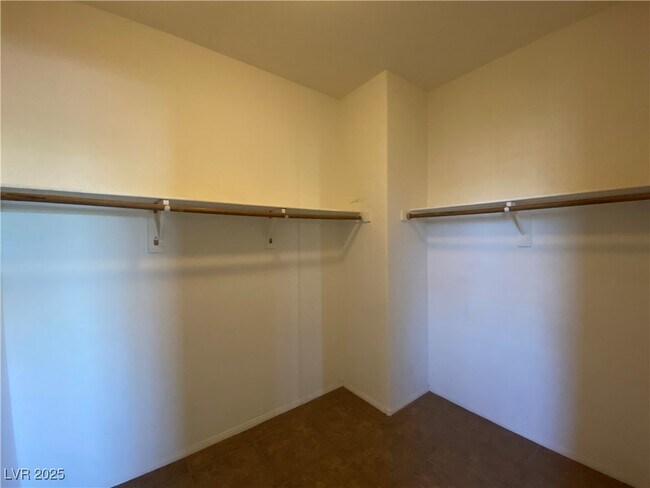 Building Photo - 11294 Star Lily St