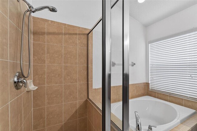 Building Photo - 431 Westchester Hills Ln