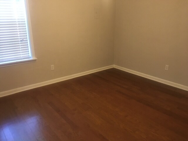 Building Photo - 3/2 Large Bonus Room