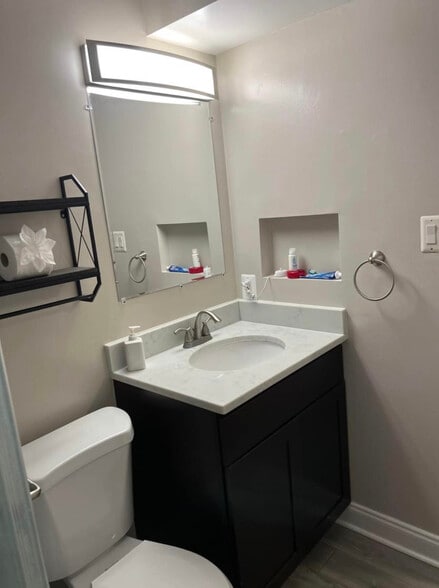 Bathroom - 25210 Tralee Ct