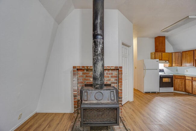 Building Photo - COUNTRY LIVING JUST OUTSIDE Of washougal