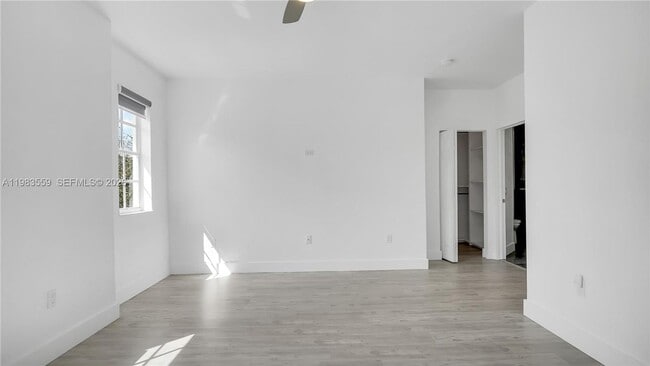 Building Photo - 4991 SW 135th Ave