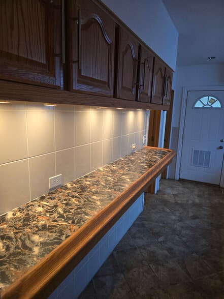 Building Photo - 9225 S Marshfield Ave