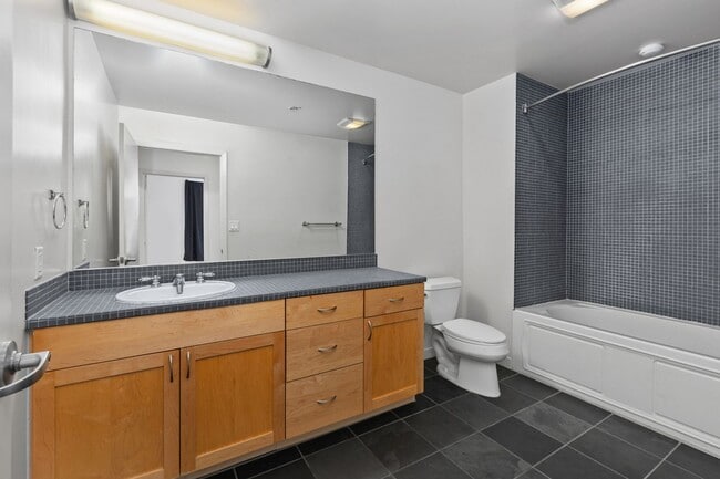 Building Photo - Metrome - Ground floor with patio - 1 bedr...
