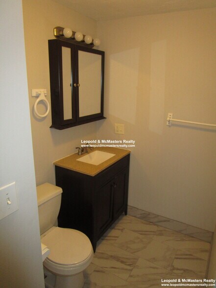 Building Photo - 149 Chiswick Rd