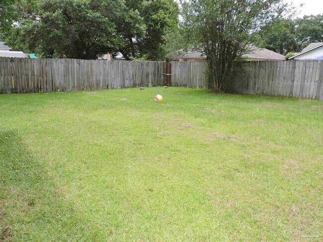 Building Photo - 2780 Honeywood Dr